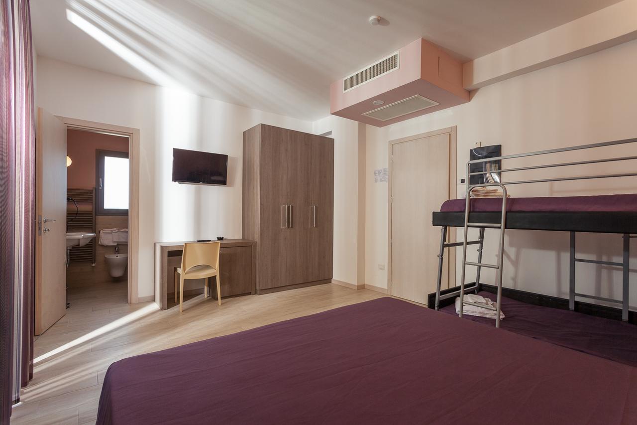 Hotel Gioia Rimini Exteriör bild
